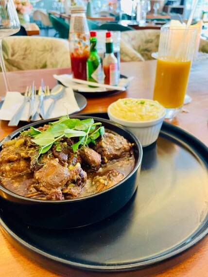 Durban_Madam_&_Sir_Florida_Road_7