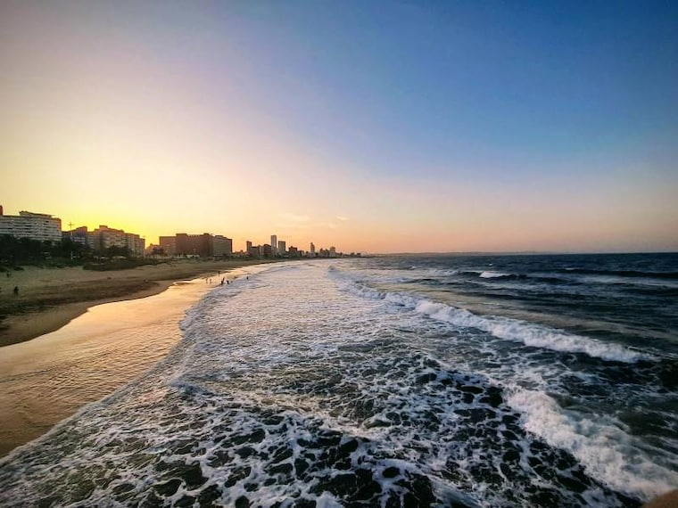 Durban_Ushaka_Beach_3