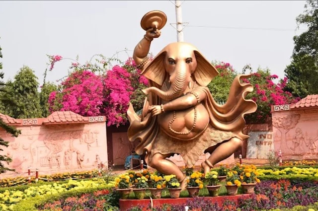 Kumaramangalam_Park_3