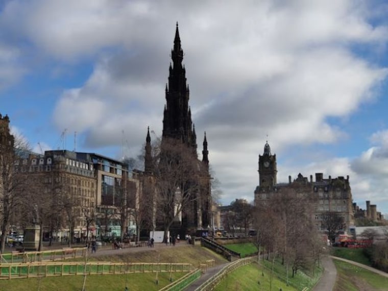 edinburgh_scott_monument