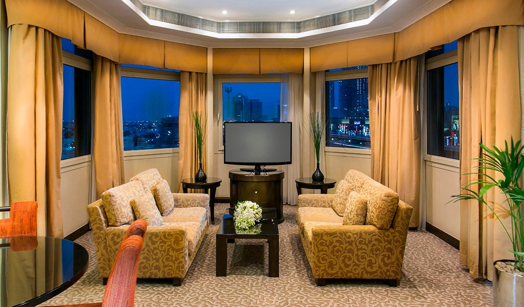 Stay with Lounge Access