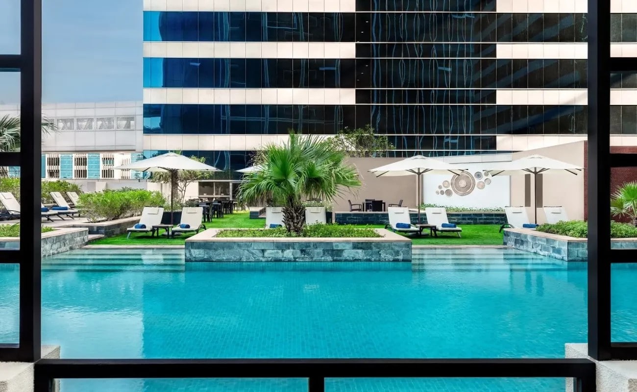 Temperature-controlled Pool