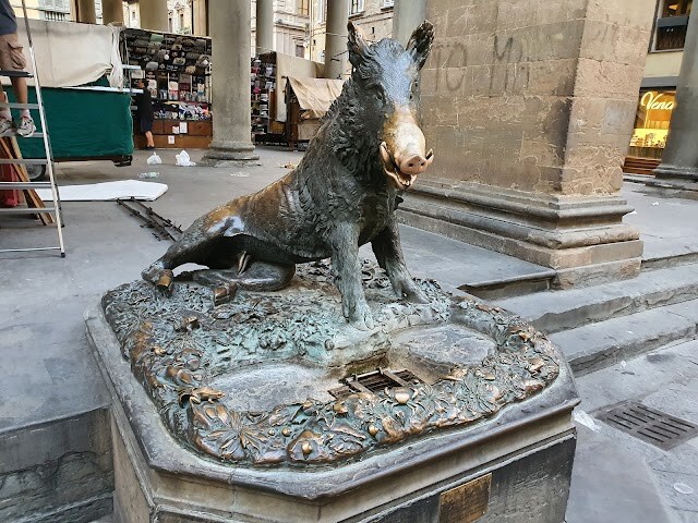 Fontana_del_Porcellino_3