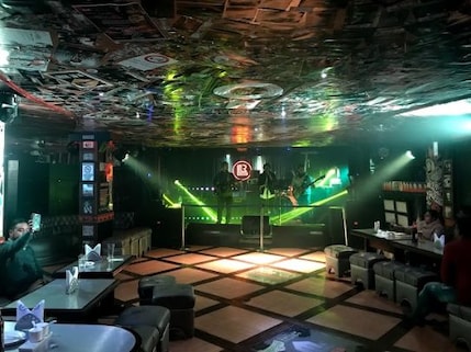 Cafe live loud