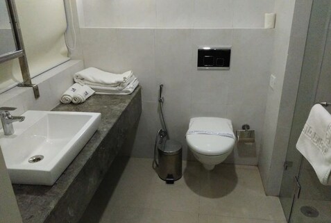 Maha Bodhi Hotel Resort & Convention Centre