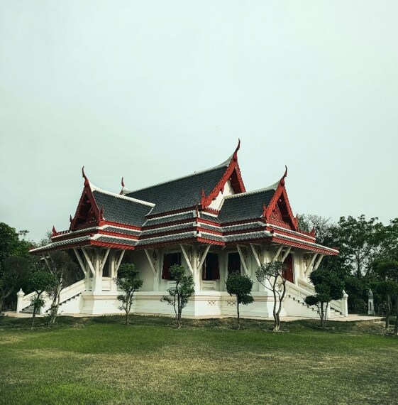 Thai_monastery_1