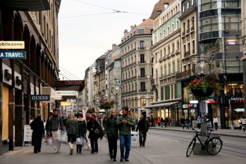 Shop at Rue du Rhone