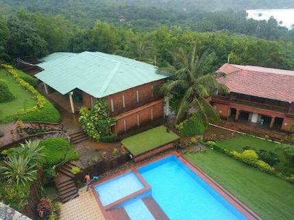 Kudle Beach View Resort & Spa