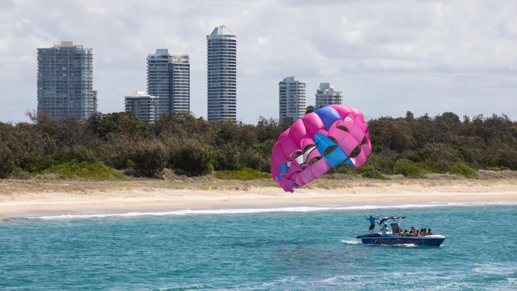 Parasailing_Gold_Coast_2