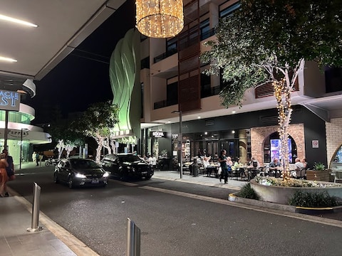 Social Eating House