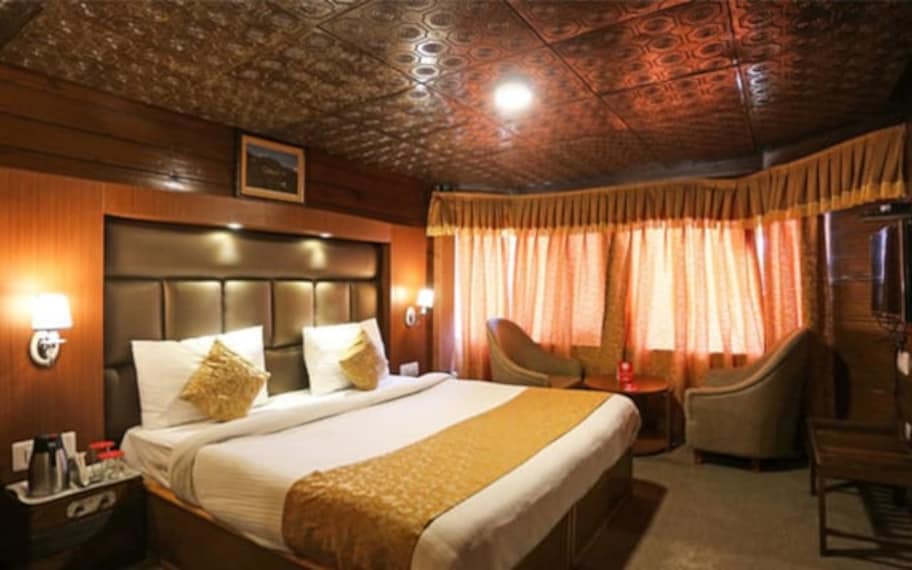 Gulmarg Welcome Hotel Gulmarg Landscape Image