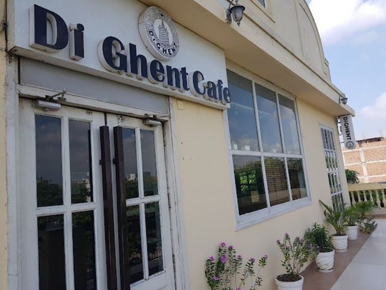 Di_ghent_cafe_1