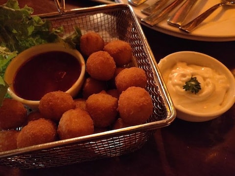 Downtown - Diners & Living Beer Cafe