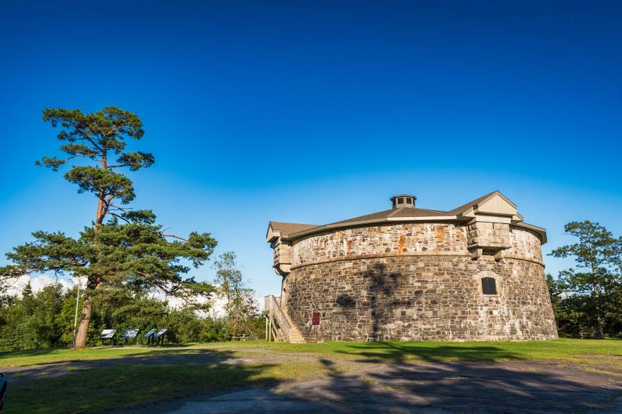 Halifax_Prince_of_Wales_Tower_National_Historic_Site_1