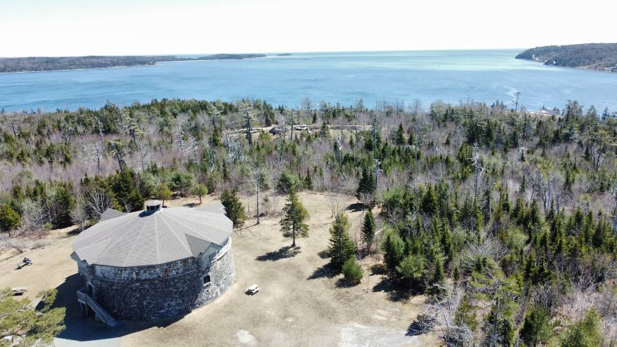 Halifax_Prince_of_Wales_Tower_National_Historic_Site_2