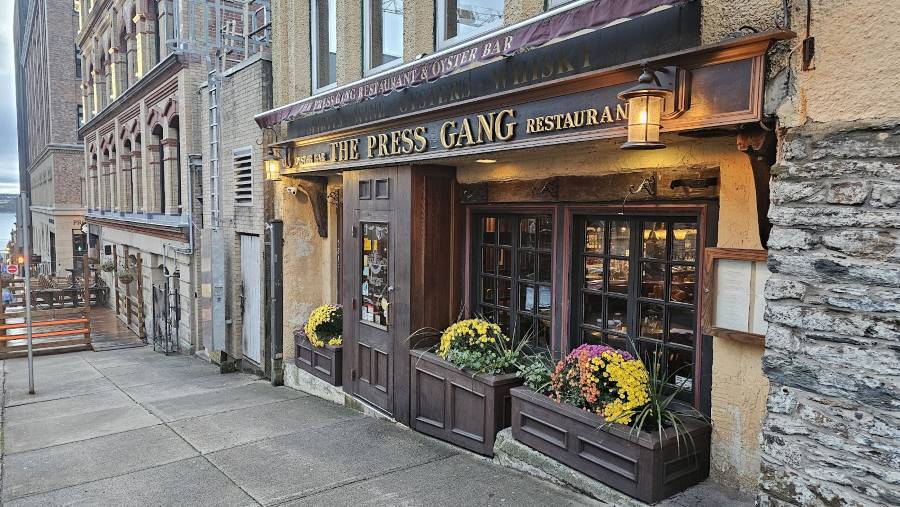 Halifax_The_Press_Gang_Restaurant_and_Oyster_Bar_1