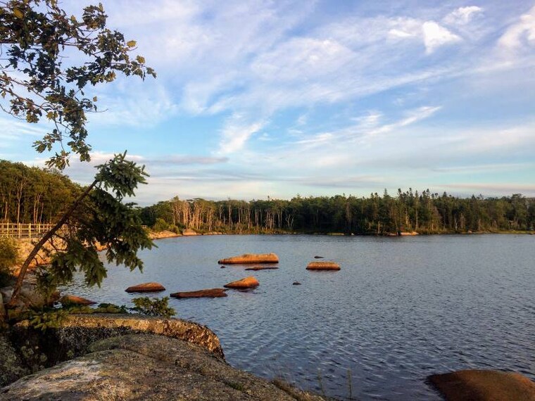 Halifax_Bayers_Lake_3