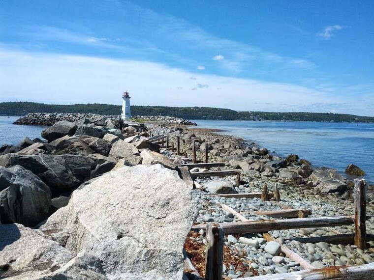 Halifax_McNabs_&_Lawlor_Islands_Provincial_Park_1