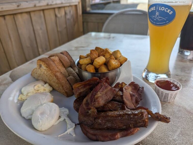 Halifax_Your_Fathers_Moustache_3