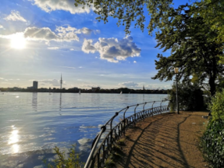 Hamburg_Alsterwiese_Schwanenwik_10