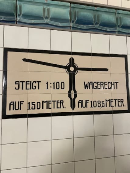 Hamburg_Alter_Elbtunnel_2