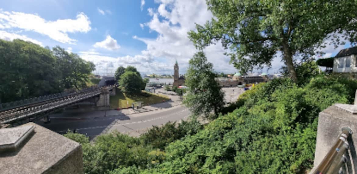 Hamburg_Elbe_Promenade_3