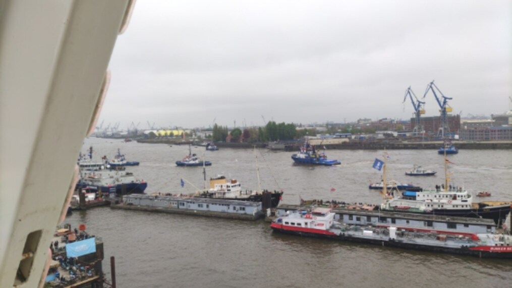 Hamburg_Elbe_Promenade_4