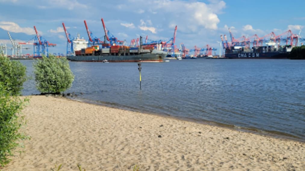 Hamburg_Elbstrand_Oevelgonne_1