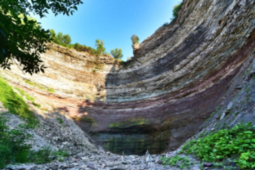 Hamilton_Devils_Punchbowl_Conservation_Area_3