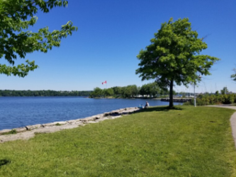 Hamilton_Pier_4_Park_4