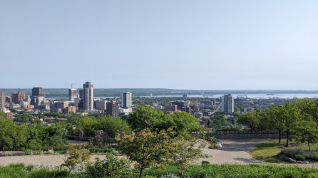 Hamilton_Sam_Lawrence_Park_1