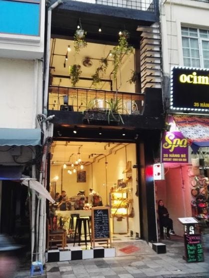 Hanoi Bia Hoi Junction Portrait Image