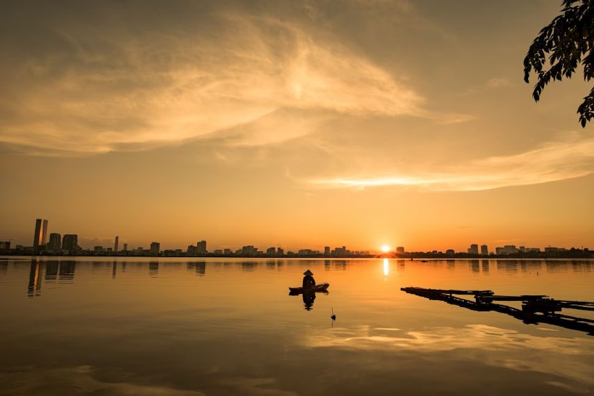 Hanoi West Lake Landscape Image