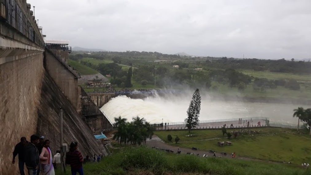 Hemvathy_Dam_1