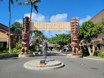 Hawaii_Polynesian_Cultural_Center_1
