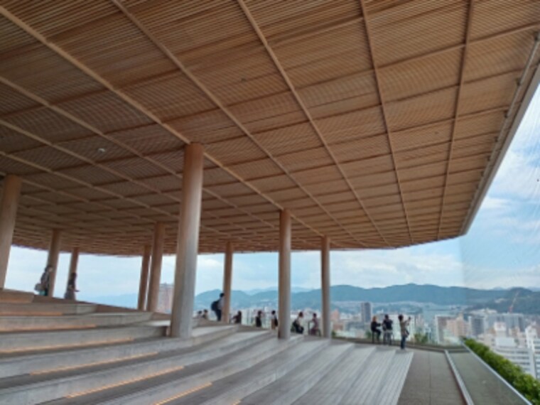 Hiroshima_Orizuru_Tower_8