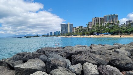 Honolulu_Fort_DeRussy_Beach_Park_1