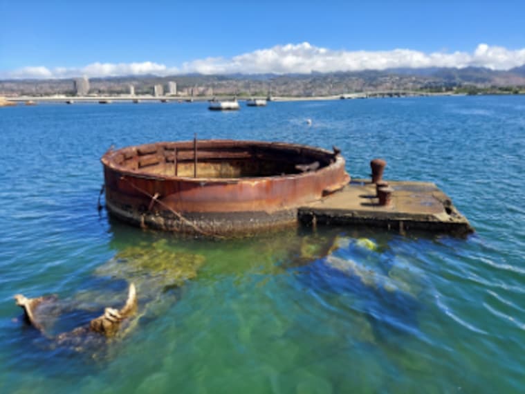 Honolulu_Arizona_Memorial_1