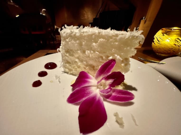 Honolulu_Lewers_Lounge_7