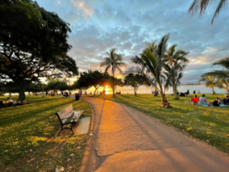 Honolulu_Magic_Island_2