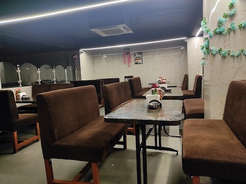 Niyaz Restaurant