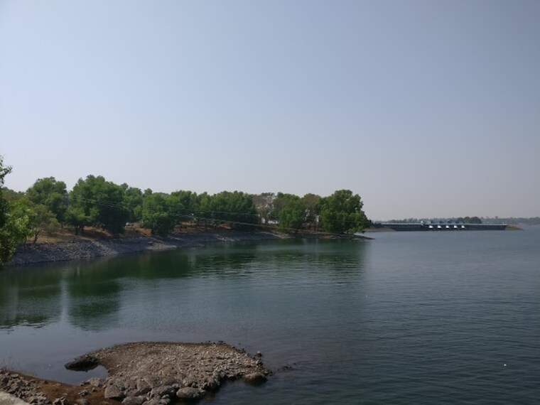 Igatpuri Vaitarna Dam Landscape Image
