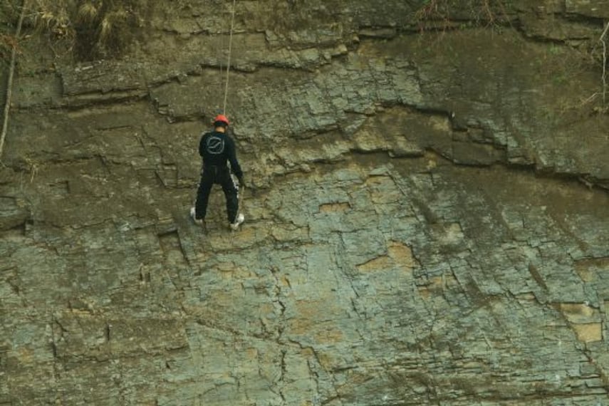 Rappelling-activities-rishikesh