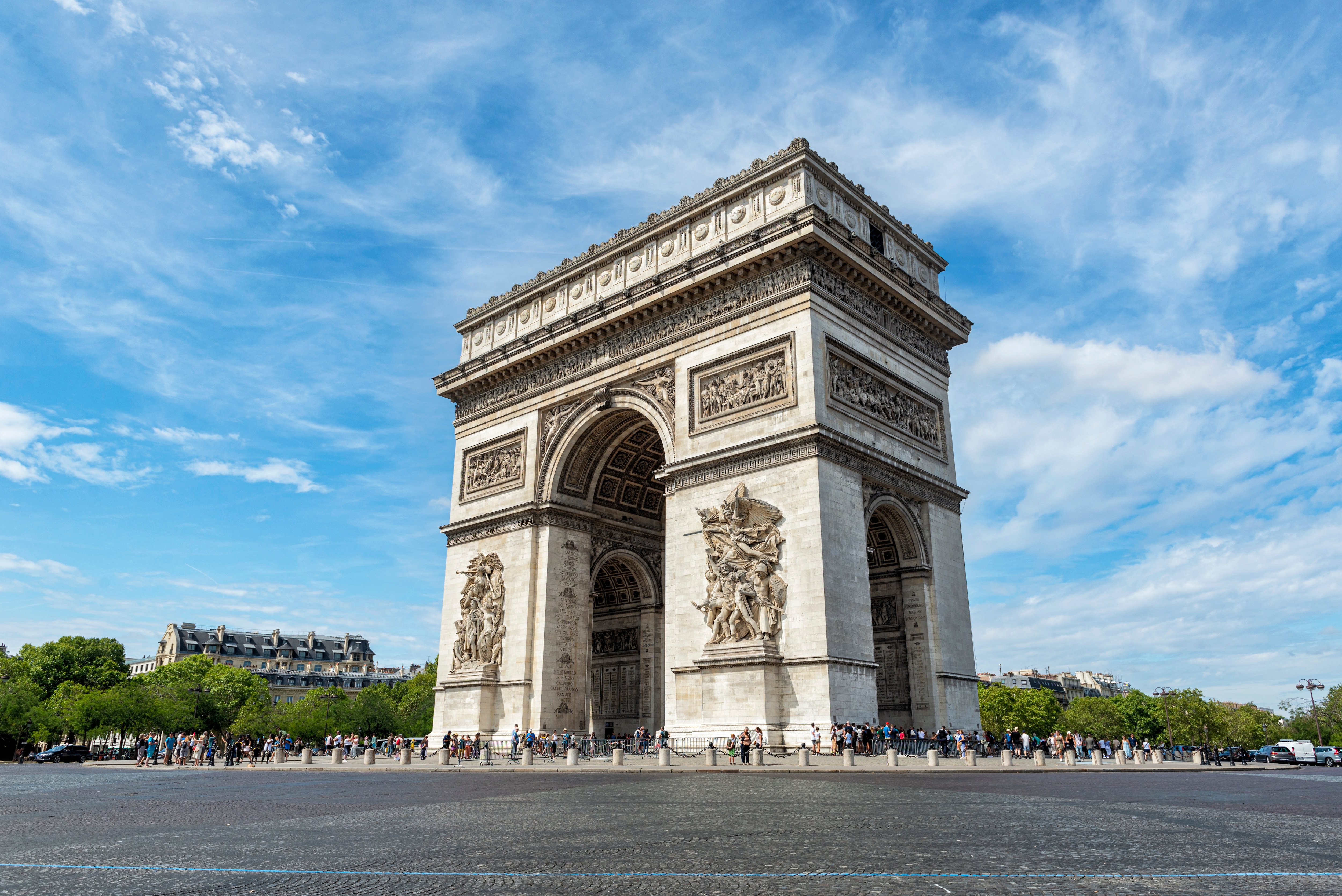 Arc de Triomphe with Rooftop Access