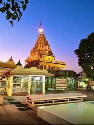 Shree Mahakaleshwar Temple Ujjain Timing History Photos