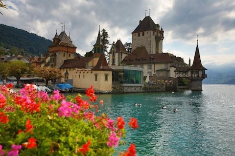 Explore the Oberhofen Castle