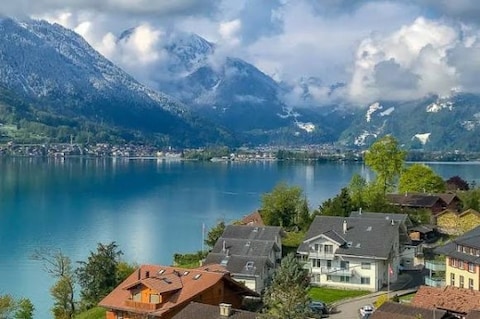 Swim in Lake Thun