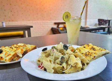 Your Favourite Cafe