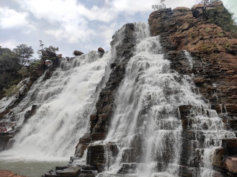 Tirathgarh_Waterfalls_1