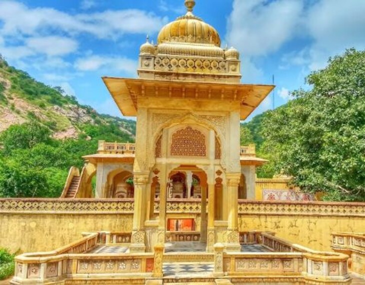 jaipur_gaitore_ki_chhatriyan